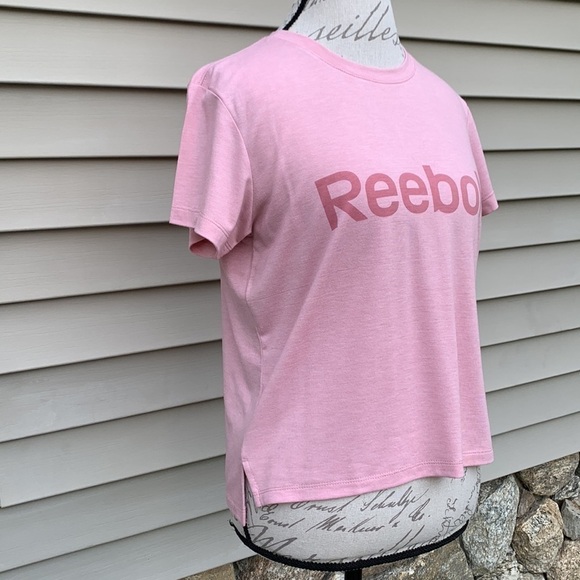 REEBOK Zephyr Heather Relaxed Glow Crop Tee - Picture 2 of 14